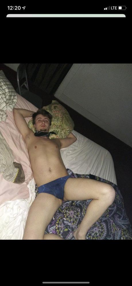 Daemon720 étoile nue archive