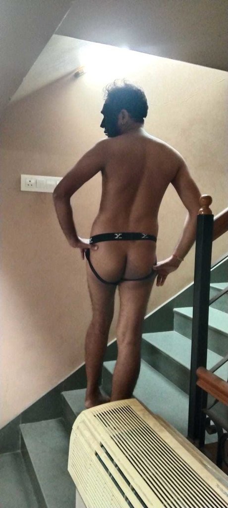 piyushbottom modèle chaud galeries