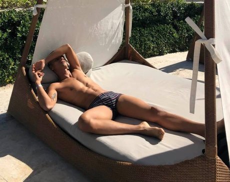 éjacule sur la langue onlyfans jolie xxx photo