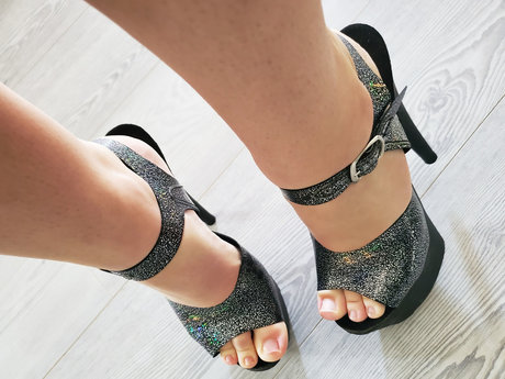 Ashton Raine modèle hd img