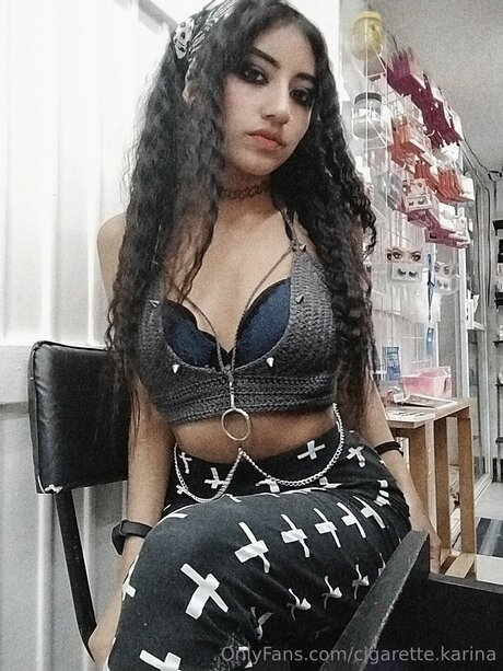 Karina Paola modèle parfait galerie