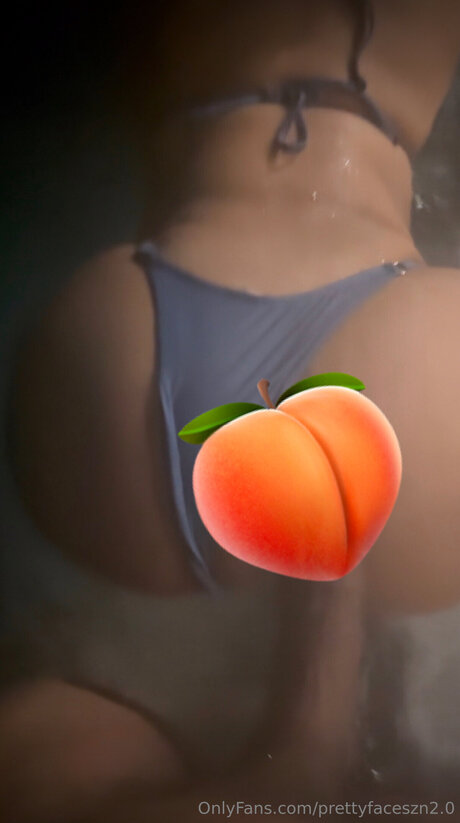 PrettyFaceSzn Naomi Nash nus de stars du porno image