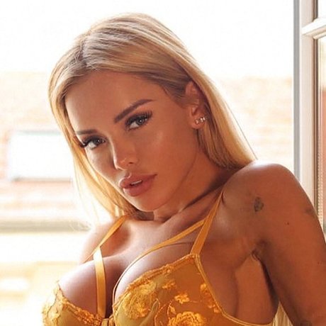 reine de pique onlyfans sexe chaud images