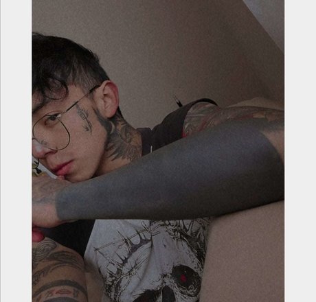 Ponygon7 modèles nus photo