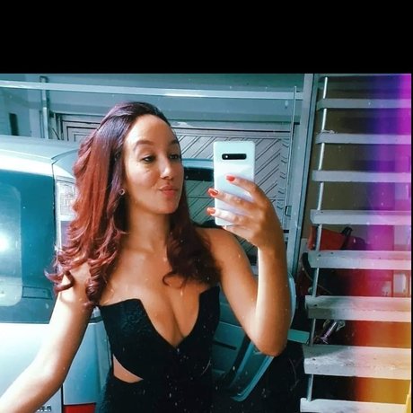 Poliana Santiago haut de star du porno galerie