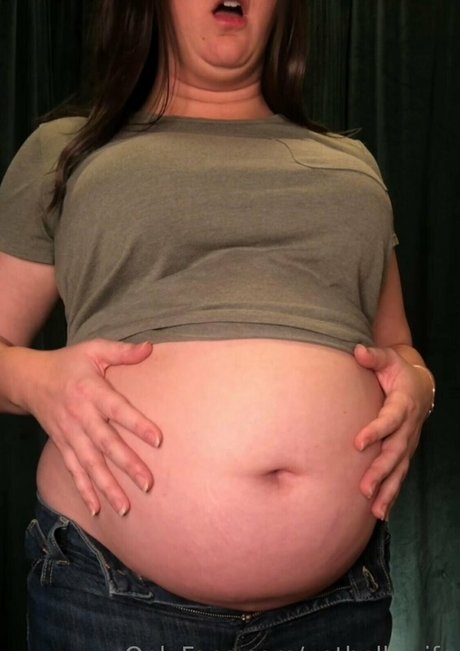 potbellywife modèle érotique photo
