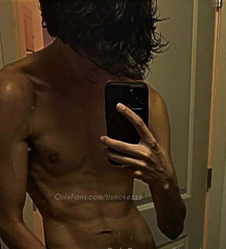 gros seins branlette espagnole onlyfans sexy érotique photo