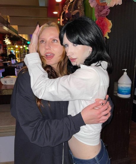 Cherry Darling haut étoile galeries