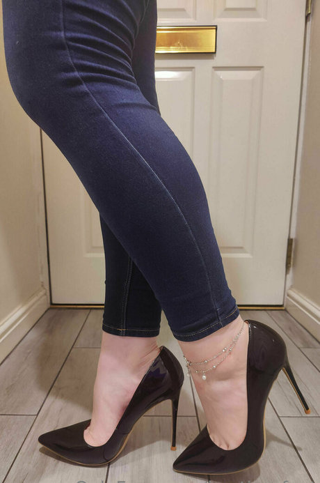 kayties feet actrice de nus image