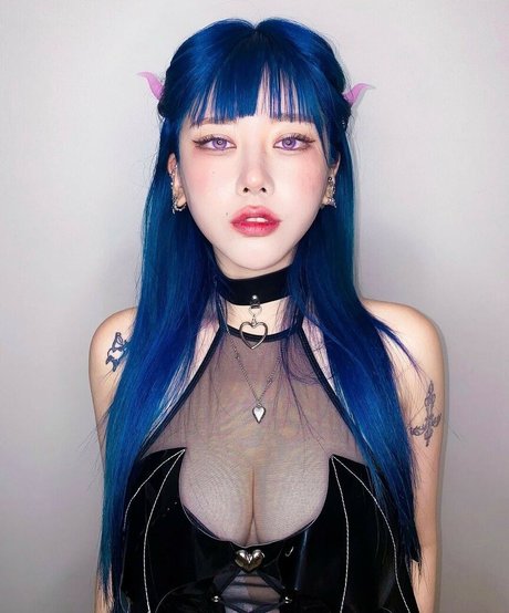 Naughty Rabbit sexe star image