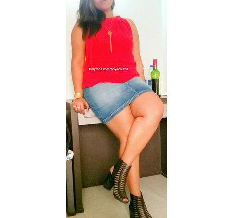 priyablr123 star pornographique img