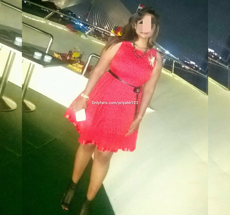 priyablr123 modèle exclusif image