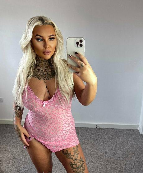 inkedblondieeee étoile parfaite archive