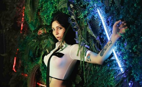 lola pixel modèle artistique img