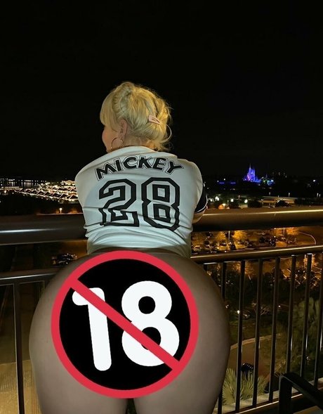 danadearmondfree nus de stars du porno photos