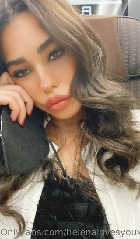 helenalovesyoux actrice exclusive photos