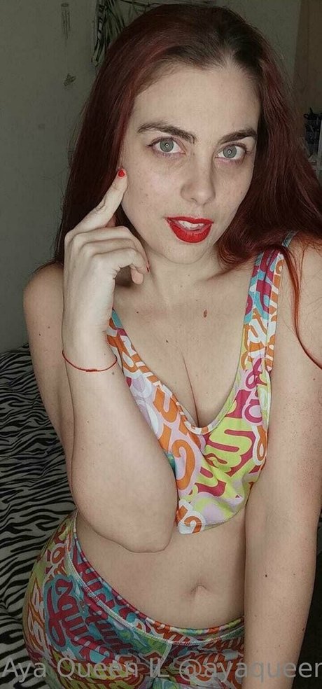 femme nue onlyfans assez érotique image