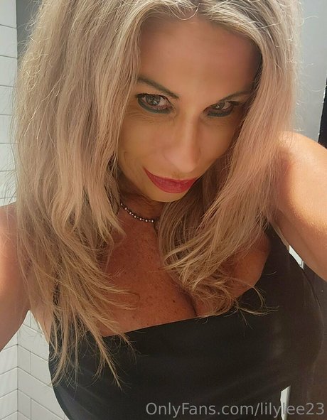 lilylee23 star du porno gratuit img