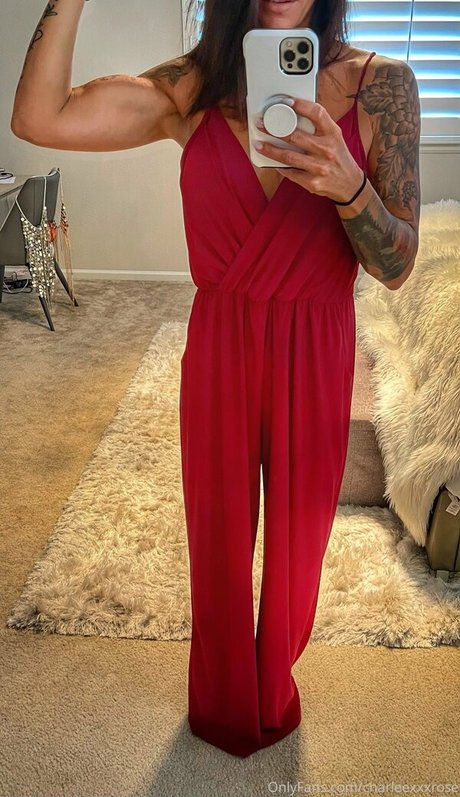 charleexxxrose jolie actrice photos