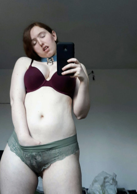 Lunafoxfire modèle pornographique image