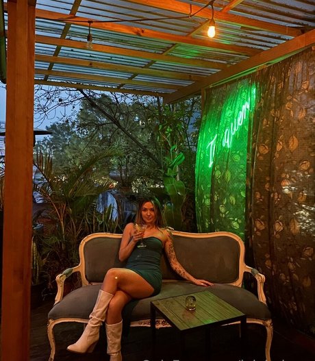 lolahale xo belle star du porno des photos