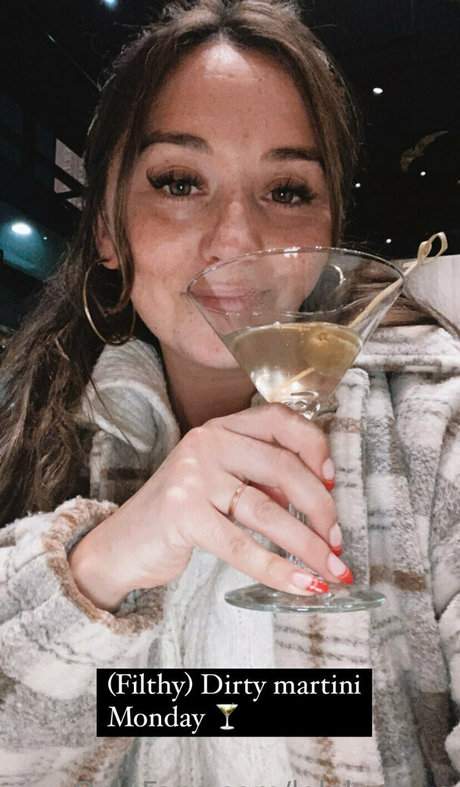 lolahale xo belle actrice img