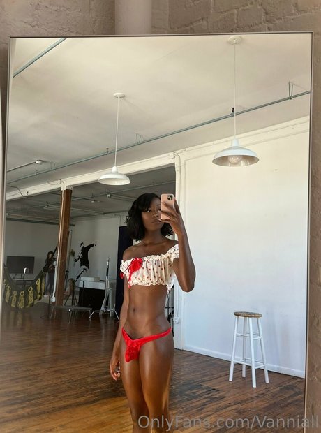 vanniallfree modèle sexy photo
