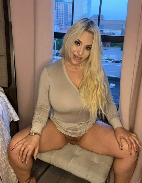 msjennalove actrice érotique image