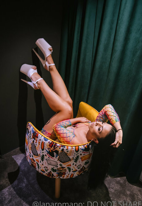 lanaromano star du porno de haute qualité des photos