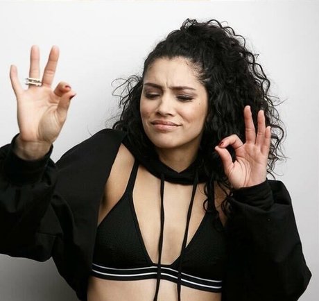 Miranda Rae Mayo actrice de grande qualité photo