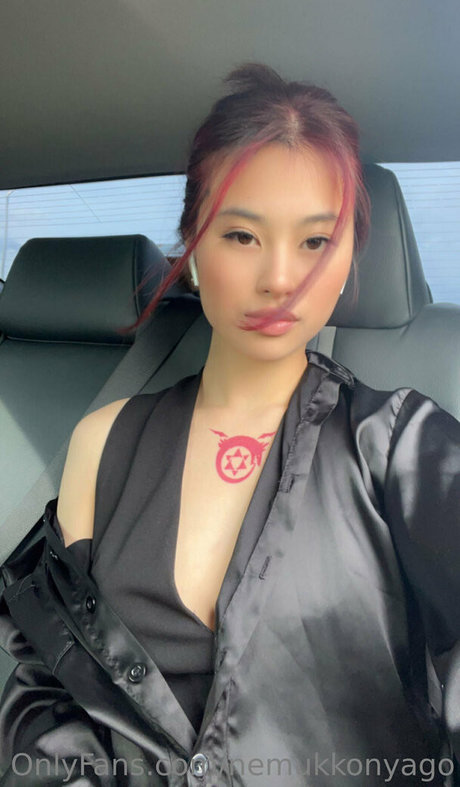 nemukkonyago modèle porno image