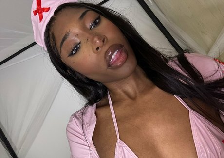 cuisses épaisses onlyfans beaux nus photo