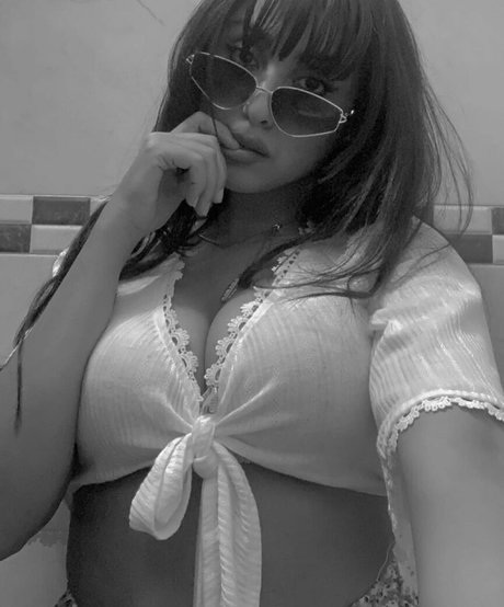 _mi mi ta_ modèle xxx archive