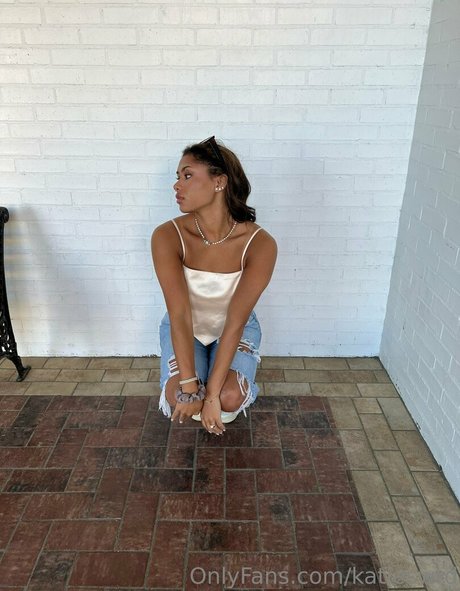 katieswrd star du porno gratuit img