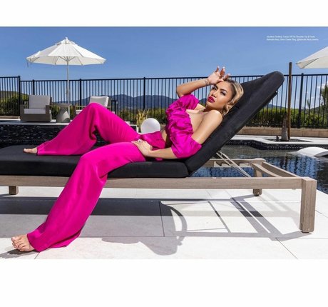 Paige Hurd star du porno gratuit photo