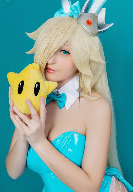 blonde xxx onlyfans haute qualité des photos