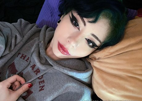 lesbiennes aux gros seins onlyfans érotique exclusif image