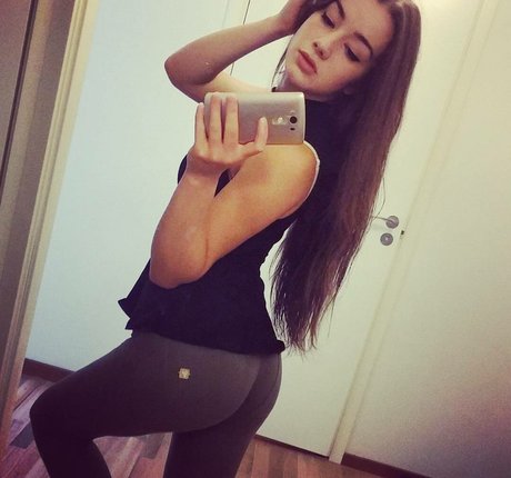 Miss Mikkaa modèle gratuit images