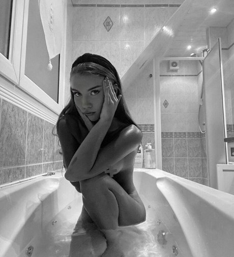 Claire Molin modèle galerie