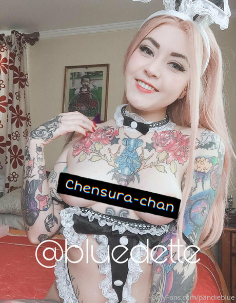 pom-pom girl asiatique onlyfans érotique image