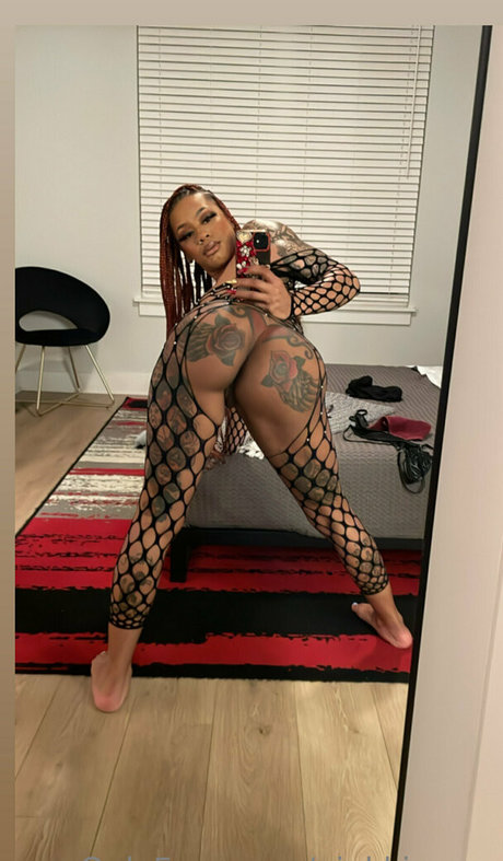 pinkkissesz jolie étoile galeries