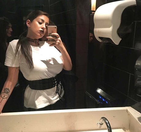 massage lesbien onlyfans joli sexe images