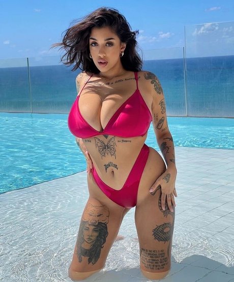 rousse au gros cul onlyfans nus érotiques photos