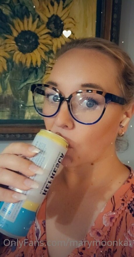 blonde transexuelle onlyfans xxx sexy archive