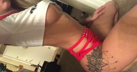 Sunny Bunnnie star du porno belle collection