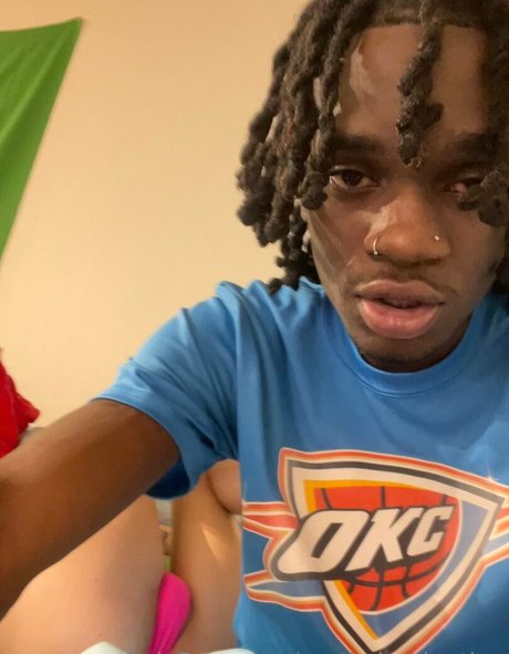 eroticdomination modèle nu des photos