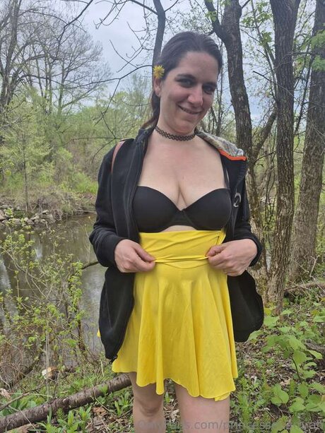 Princesse Namrah modèle chaud photo