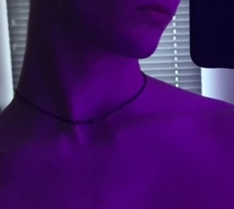 Ethan Cortgan modèle érotique archive