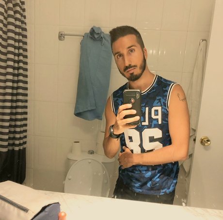 Undisciplined Boy modèle joli photo