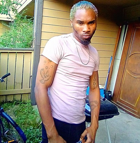 Prince KentBernard xxx étoile des photos